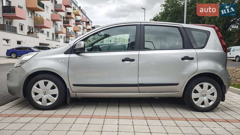 Хэтчбек Nissan Note 2012 в Днепре