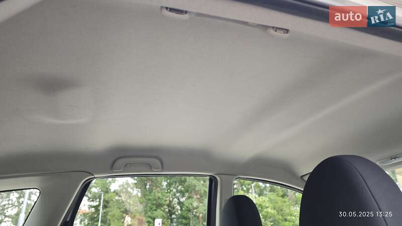 Хэтчбек Nissan Note 2012 в Днепре