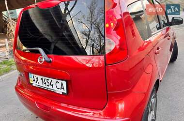 Хэтчбек Nissan Note 2008 в 