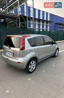 Хэтчбек Nissan Note 2008 в 