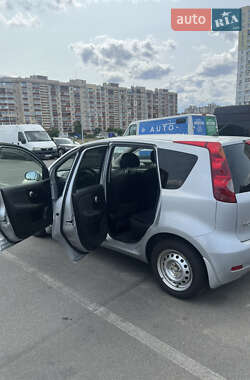 Хэтчбек Nissan Note 2012 в Киеве
