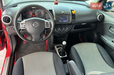 Хетчбек Nissan Note 2010 в 
