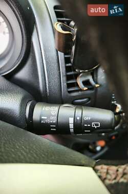 Хэтчбек Nissan Note 2007 в 