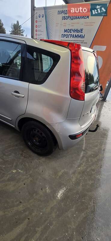 Хетчбек Nissan Note 2006 в Вараші