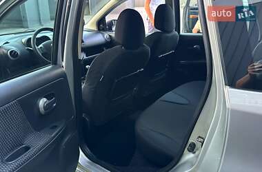 Хэтчбек Nissan Note 2006 в 