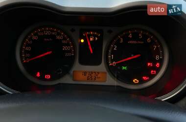 Хэтчбек Nissan Note 2006 в 
