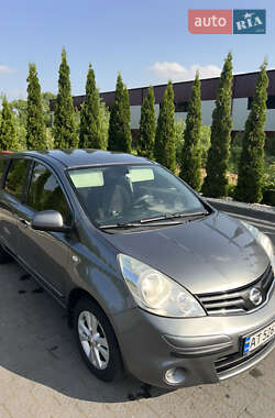 Хетчбек Nissan Note 2010 в 