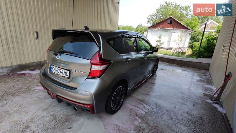 Хэтчбек Nissan Note 2017 в Ржищеве