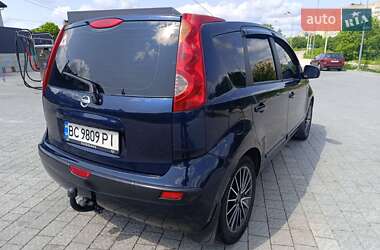 Хэтчбек Nissan Note 2006 в 