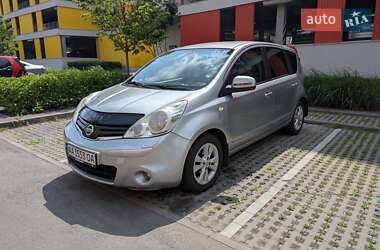Хэтчбек Nissan Note 2010 в Киеве