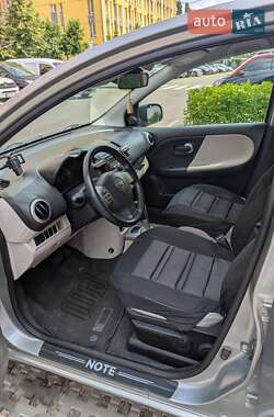 Хетчбек Nissan Note 2010 в 