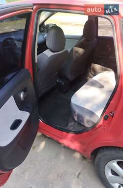 Хэтчбек Nissan Note 2008 в 