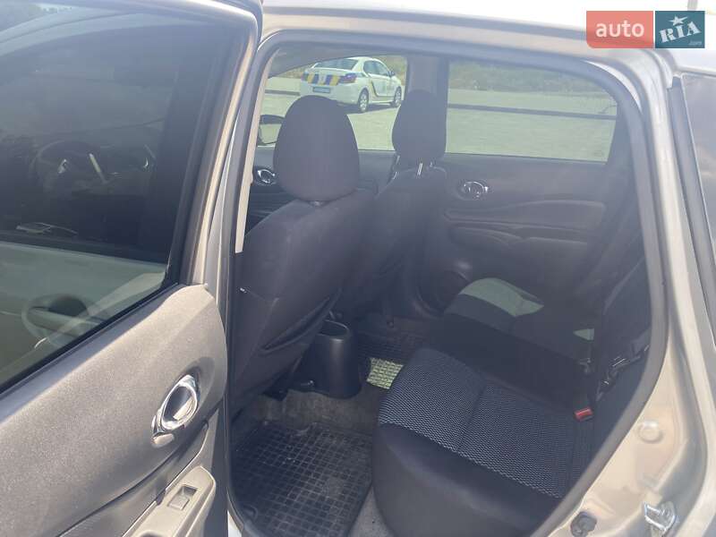 Хетчбек Nissan Note 2015 в Запоріжжі