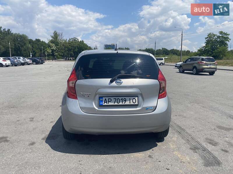 Хэтчбек Nissan Note 2015 в Запорожье