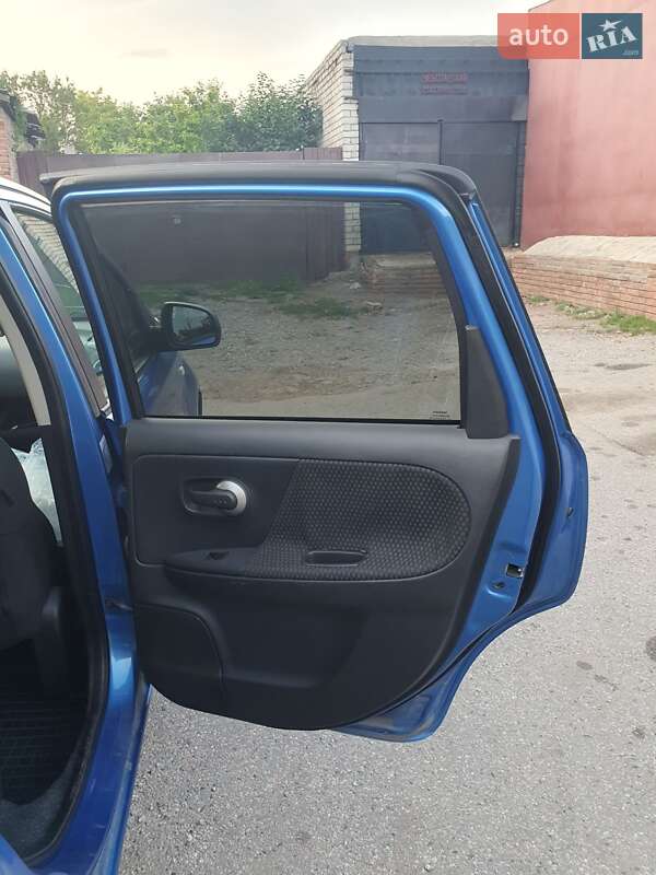 Хэтчбек Nissan Note 2008 в Харькове