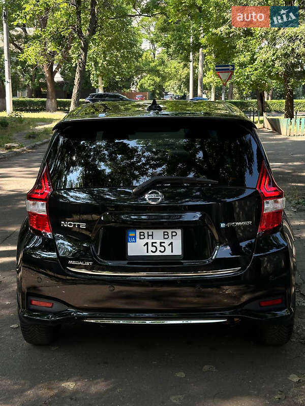 Хэтчбек Nissan Note 2017 в Одессе