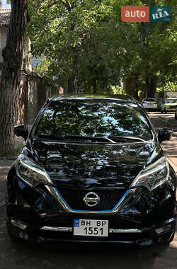 Хэтчбек Nissan Note 2017 в 