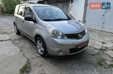 Хэтчбек Nissan Note 2009 в 