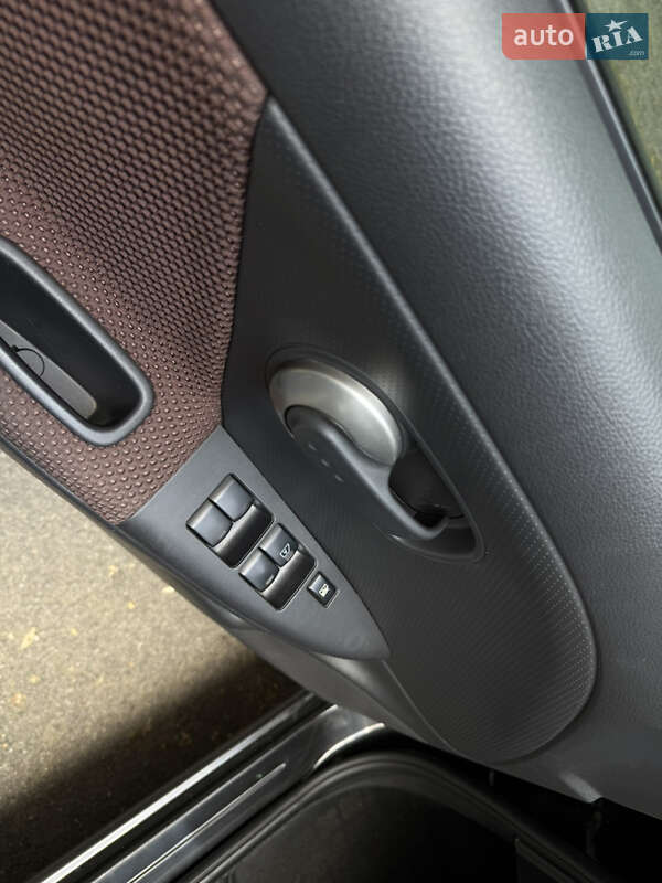 Хетчбек Nissan Note 2006 в Києві