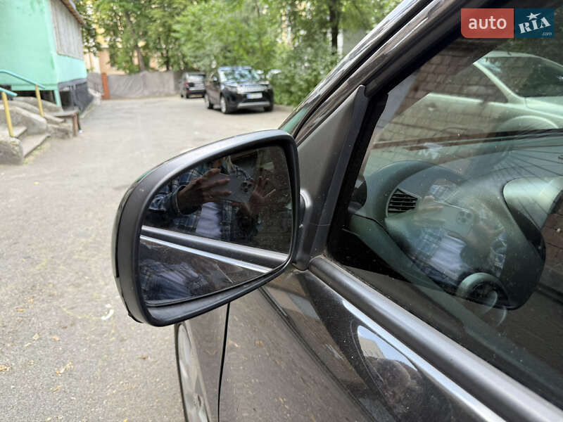 Хетчбек Nissan Note 2006 в Києві