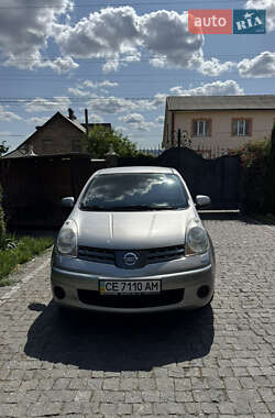 Хэтчбек Nissan Note 2008 в 