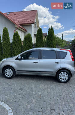 Хэтчбек Nissan Note 2008 в 