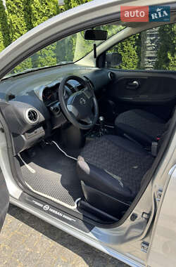 Хэтчбек Nissan Note 2008 в 