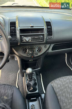 Хэтчбек Nissan Note 2008 в 