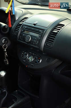 Хэтчбек Nissan Note 2007 в Львове