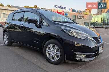 Хэтчбек Nissan Note 2017 в 