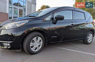 Хэтчбек Nissan Note 2017 в 