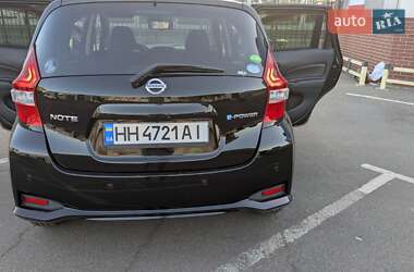 Хэтчбек Nissan Note 2017 в 