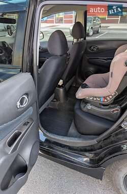 Хэтчбек Nissan Note 2012 в 
