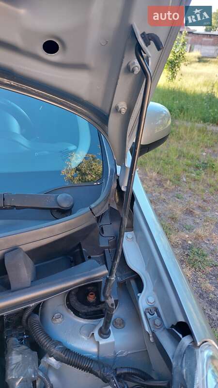 Хетчбек Nissan Note 2010 в Луцьку