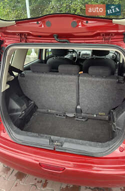 Хэтчбек Nissan Note 2008 в 