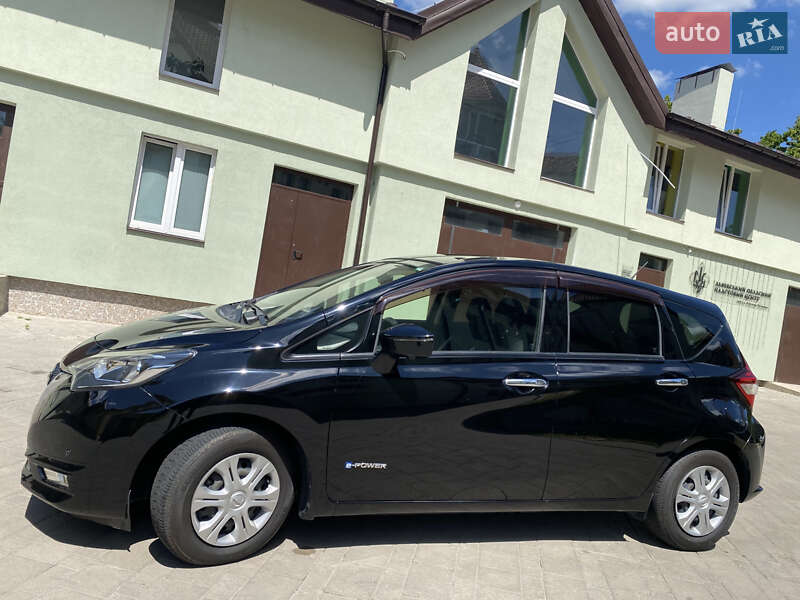 Хэтчбек Nissan Note 2017 в Львове