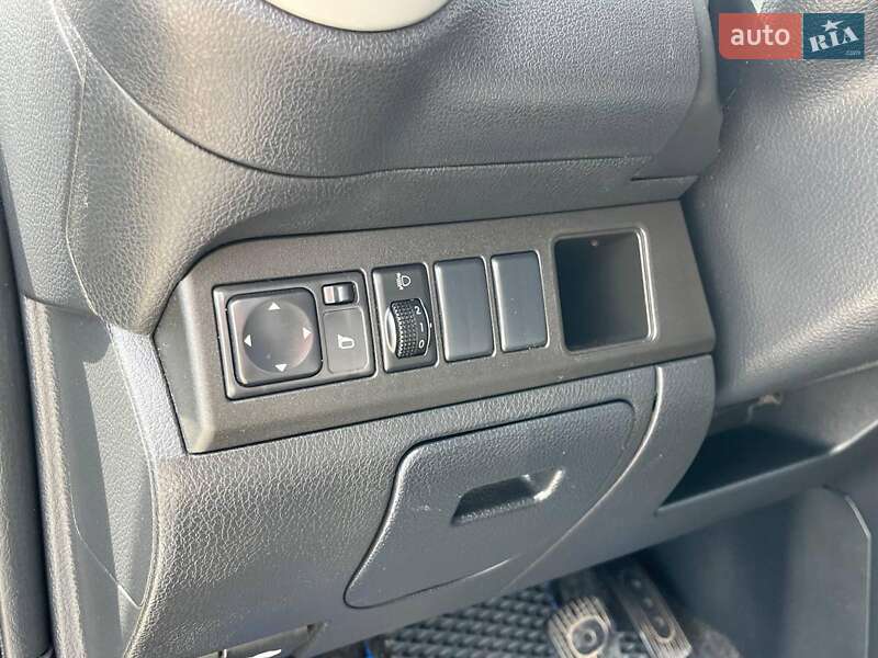 Хэтчбек Nissan Note 2011 в Львове