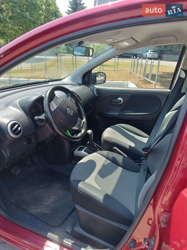 Хэтчбек Nissan Note 2012 в Ровно