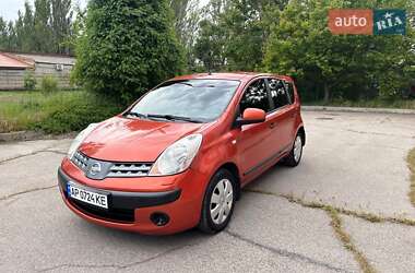 Хэтчбек Nissan Note 2006 в 