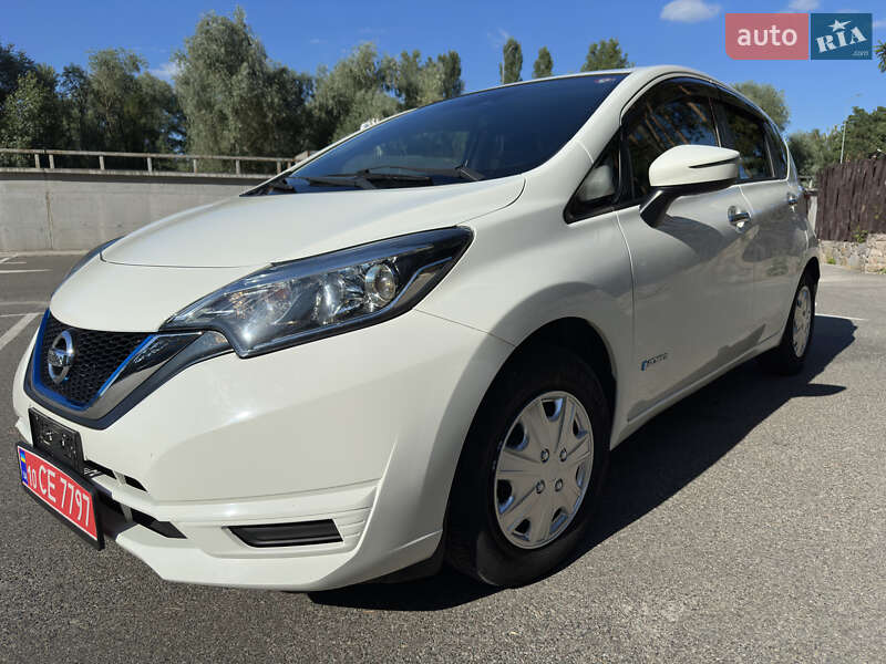 Хэтчбек Nissan Note 2017 в Киеве
