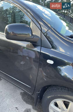 Хэтчбек Nissan Note 2007 в 