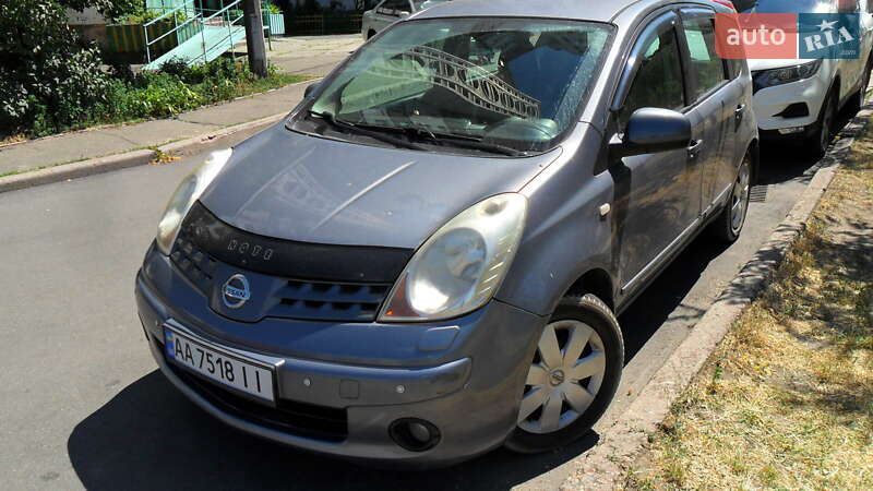 Хэтчбек Nissan Note 2007 в Киеве