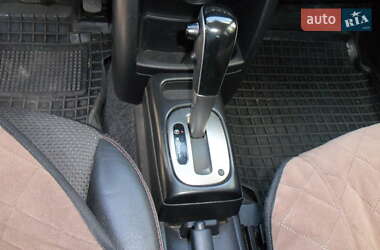 Хэтчбек Nissan Note 2007 в 