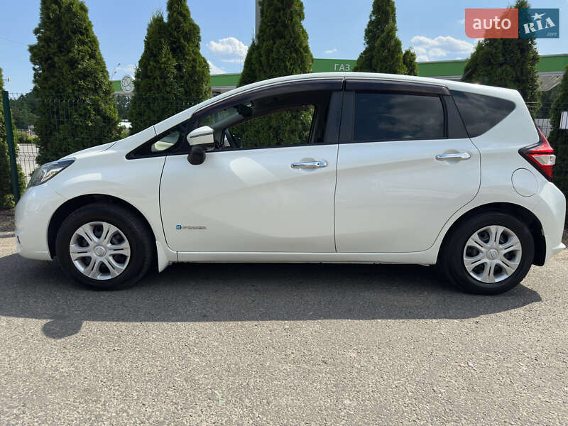 Хэтчбек Nissan Note 2017 в Киеве