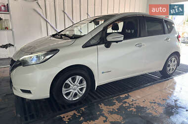 Хэтчбек Nissan Note 2017 в 