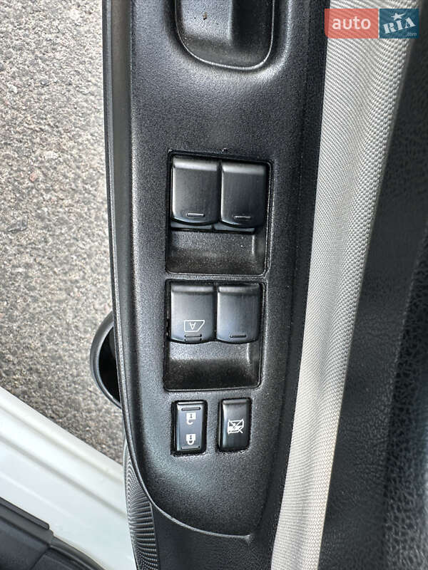 Хэтчбек Nissan Note 2017 в Киеве