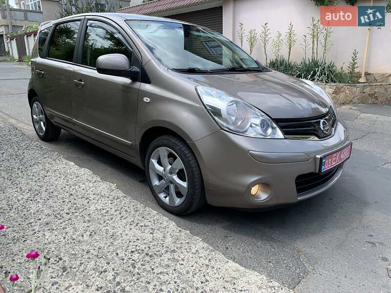 Хэтчбек Nissan Note 2009 в Одессе