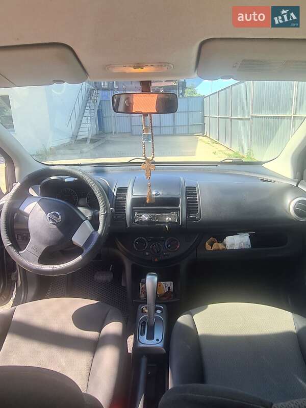 Хэтчбек Nissan Note 2010 в Кропивницком