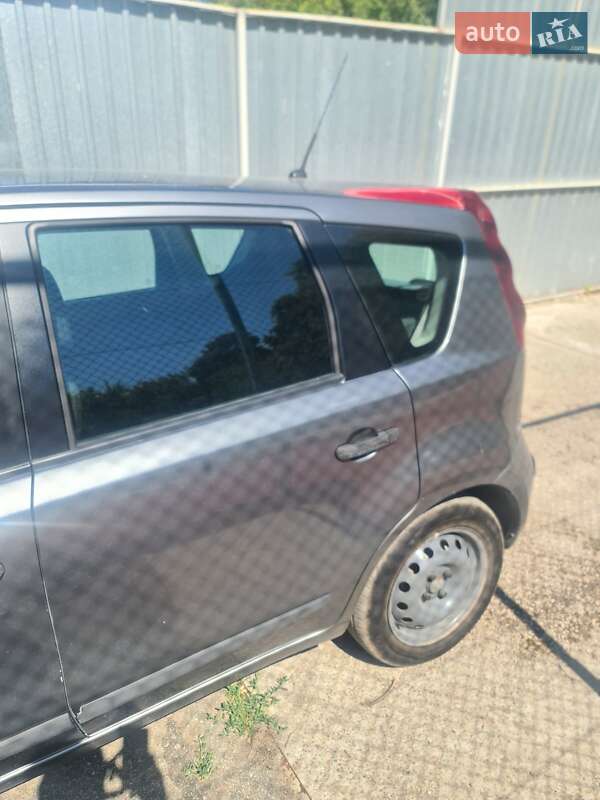 Хэтчбек Nissan Note 2010 в Кропивницком