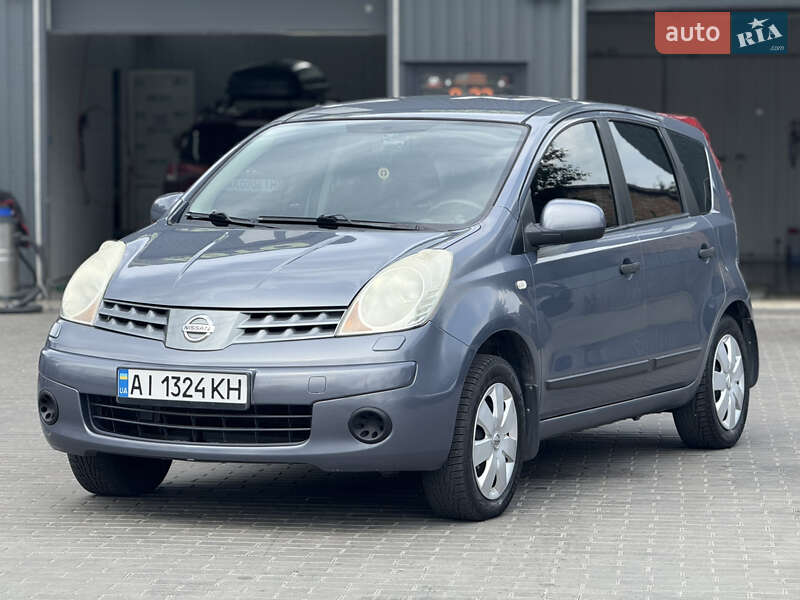 Хэтчбек Nissan Note 2008 в Киеве
